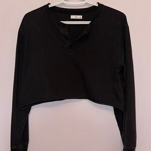 Aritzia TNA Super Cropped Long sleeve top